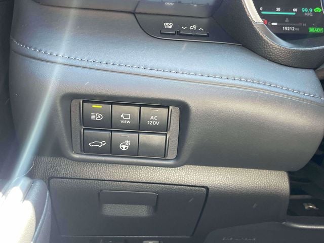 2025 Toyota Highlander Hybrid Platinum