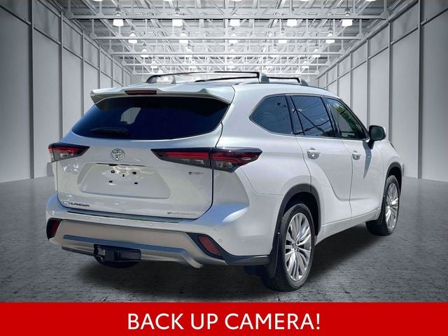 2025 Toyota Highlander Hybrid Platinum