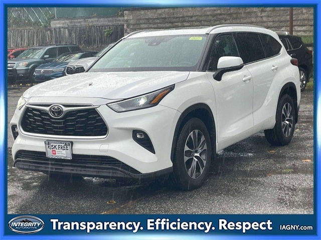 2022 Toyota Highlander XLE
