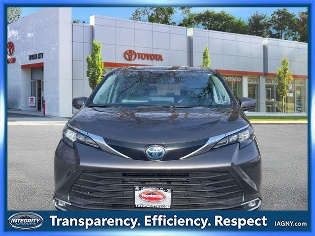 2024 Toyota Sienna XLE 7 Passenger