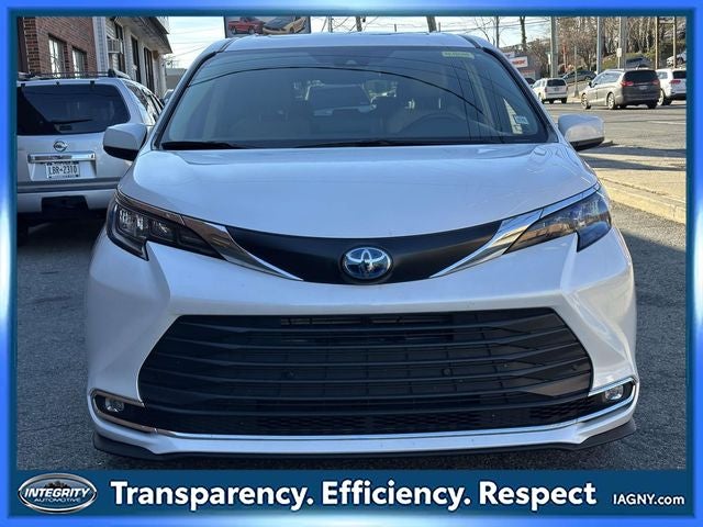 2024 Toyota Sienna XLE 7 Passenger