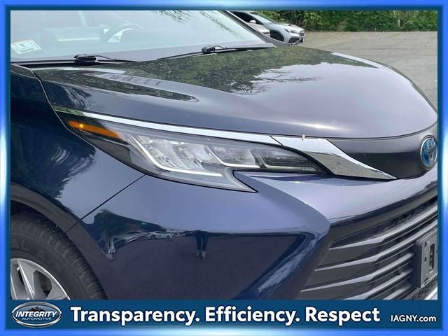 2023 Toyota Sienna XLE 8 Passenger