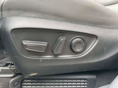 2025 Toyota Sienna XLE 8 Passenger