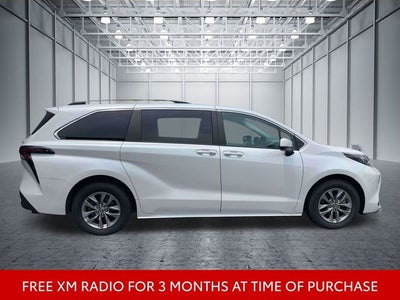 2025 Toyota Sienna XLE 8 Passenger