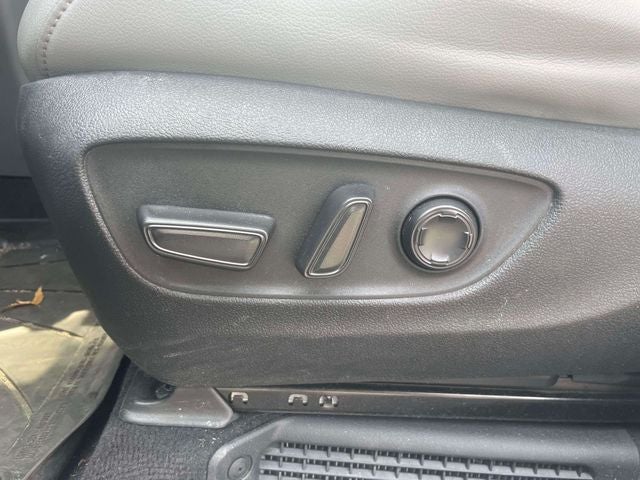 2023 Toyota Sienna Limited 7 Passenger