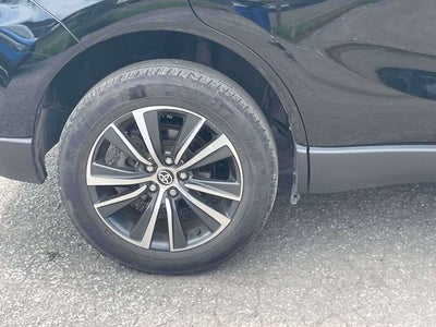 2023 Toyota Venza LE