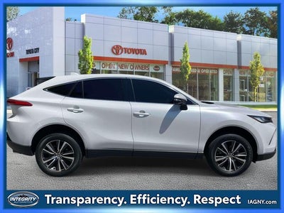2023 Toyota Venza LE