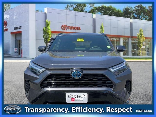 2023 Toyota RAV4 Hybrid SE