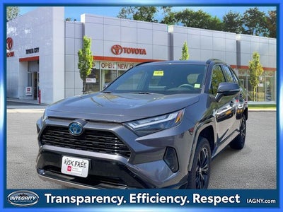 2023 Toyota RAV4 Hybrid SE