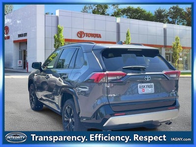 2023 Toyota RAV4 Hybrid SE