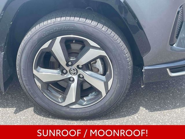 2024 Toyota RAV4 Prime SE