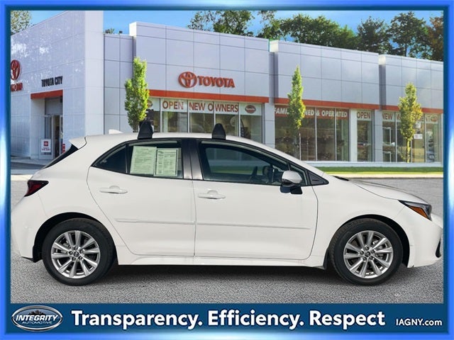 2023 Toyota Corolla Hatchback SE