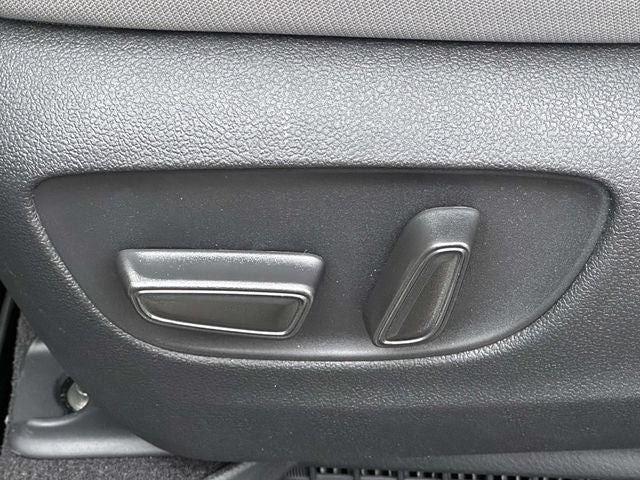 2025 Toyota Sienna LE 8 Passenger