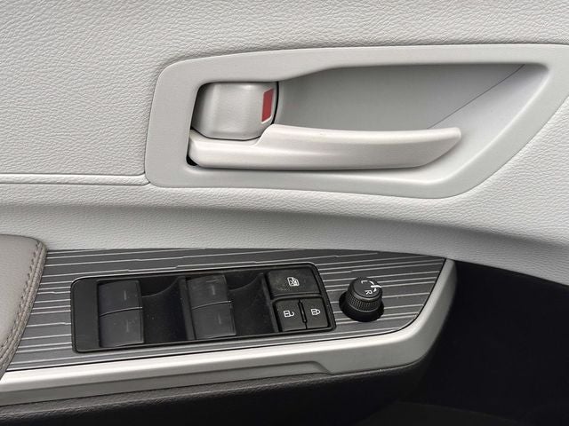 2026 Toyota Sienna LE 8 Passenger