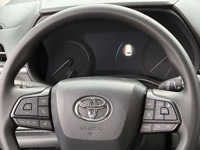 2026 Toyota Sienna LE 8 Passenger