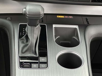 2025 Toyota Sienna Mobility LE 8 Passenger
