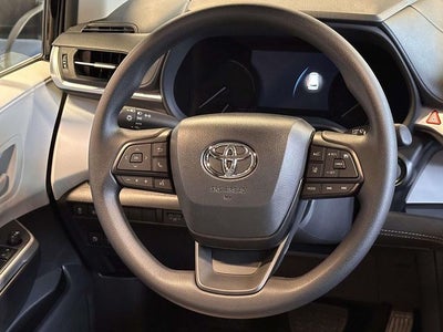 2026 Toyota Sienna Mobility LE 8 Passenger