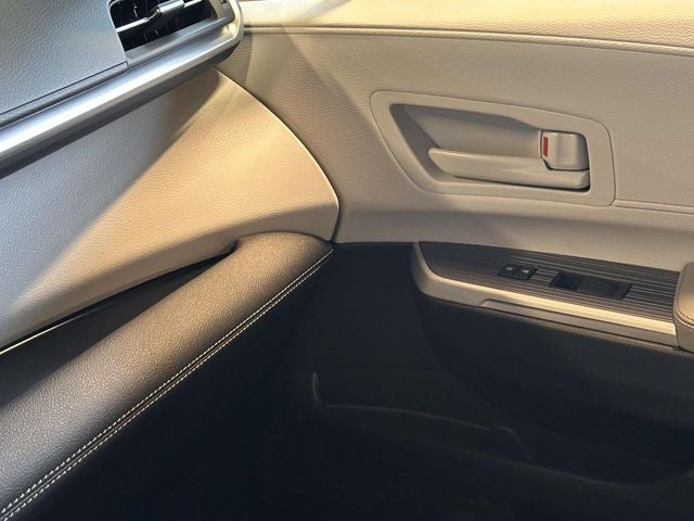 2026 Toyota Sienna Mobility LE 8 Passenger