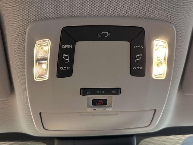 2026 Toyota Sienna Mobility LE 8 Passenger