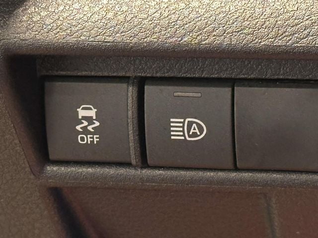 2026 Toyota Sienna Mobility LE 8 Passenger