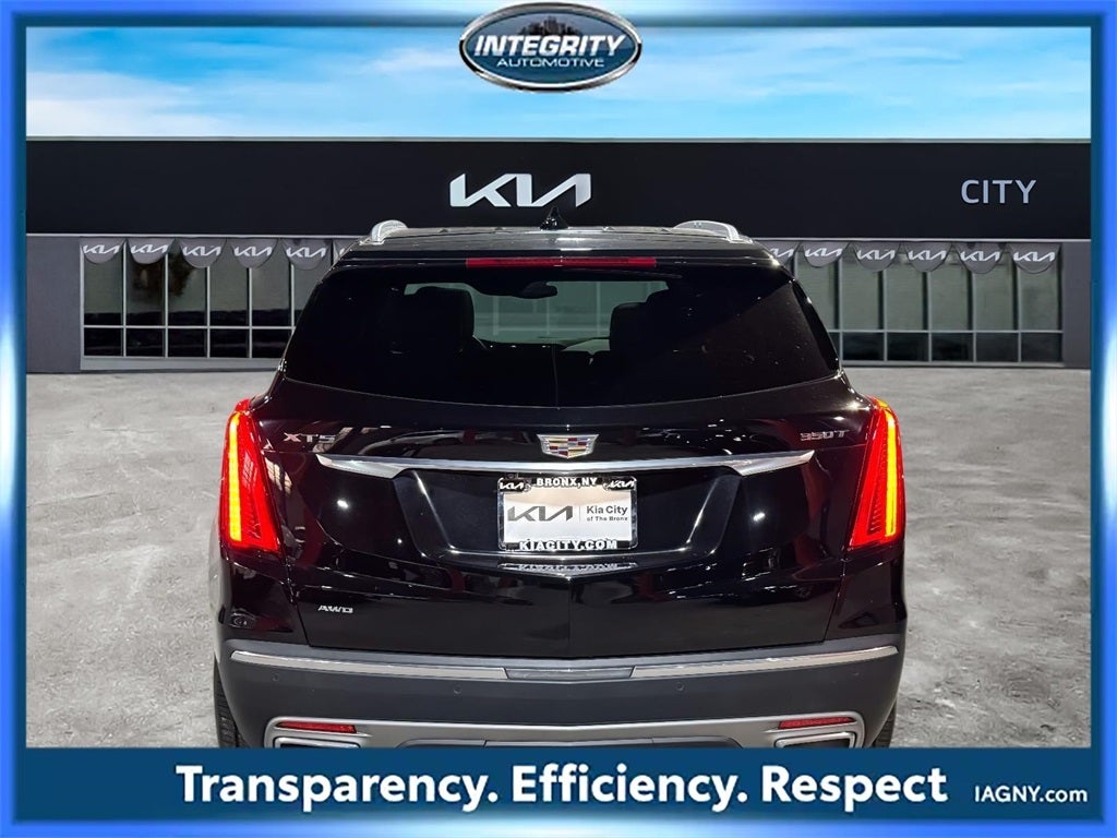 2022 Cadillac XT5 Premium Luxury