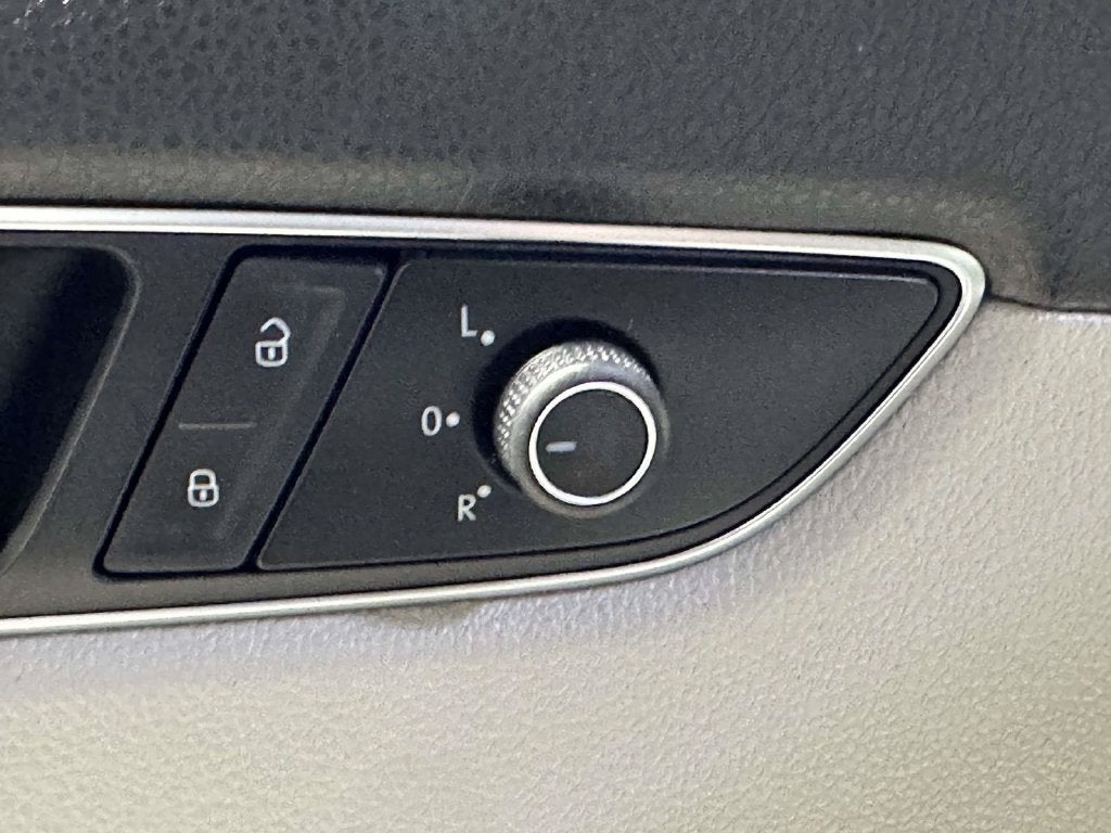 2016 Volkswagen Passat 1.8T R-Line