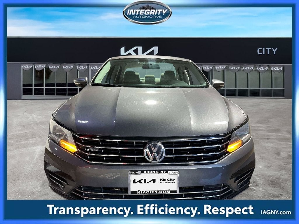 2016 Volkswagen Passat 1.8T R-Line