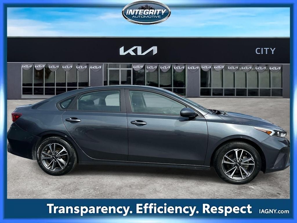 2023 Kia Forte LXS