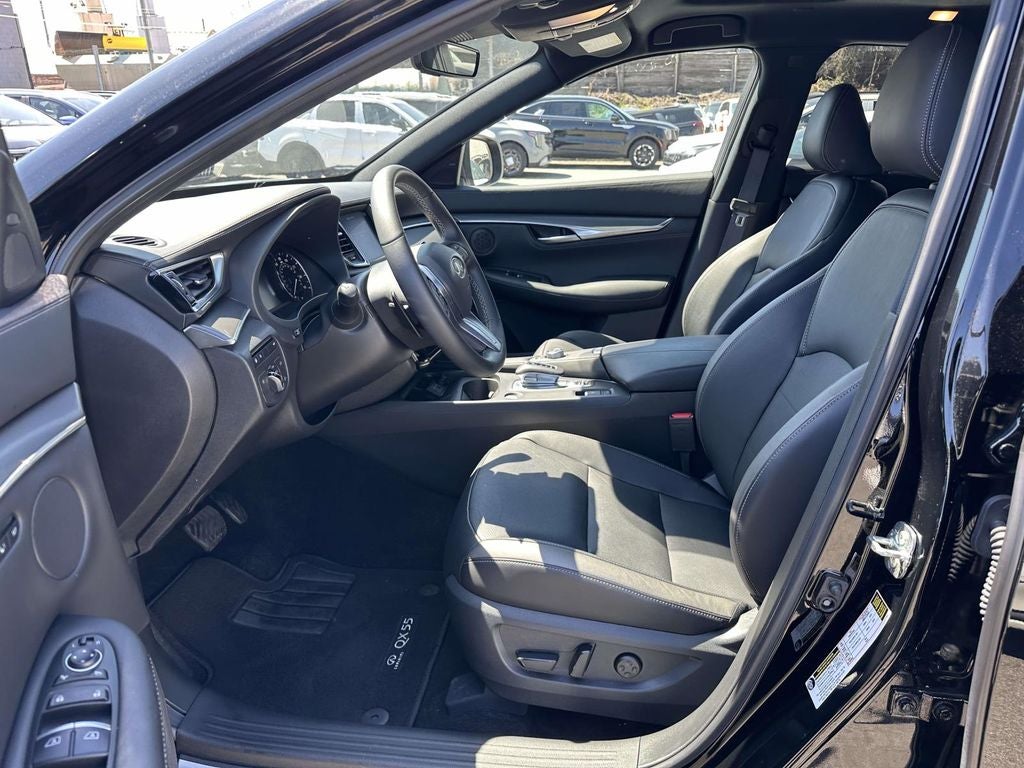 2025 INFINITI QX55 LUXE
