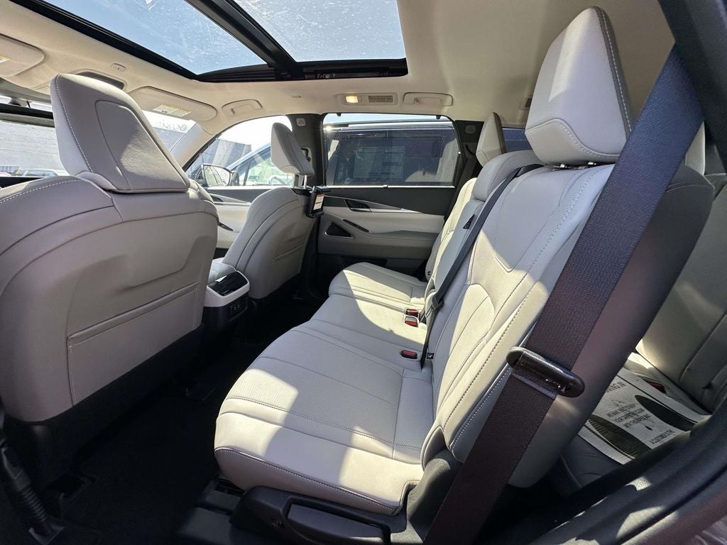 2026 INFINITI QX60 LUXE