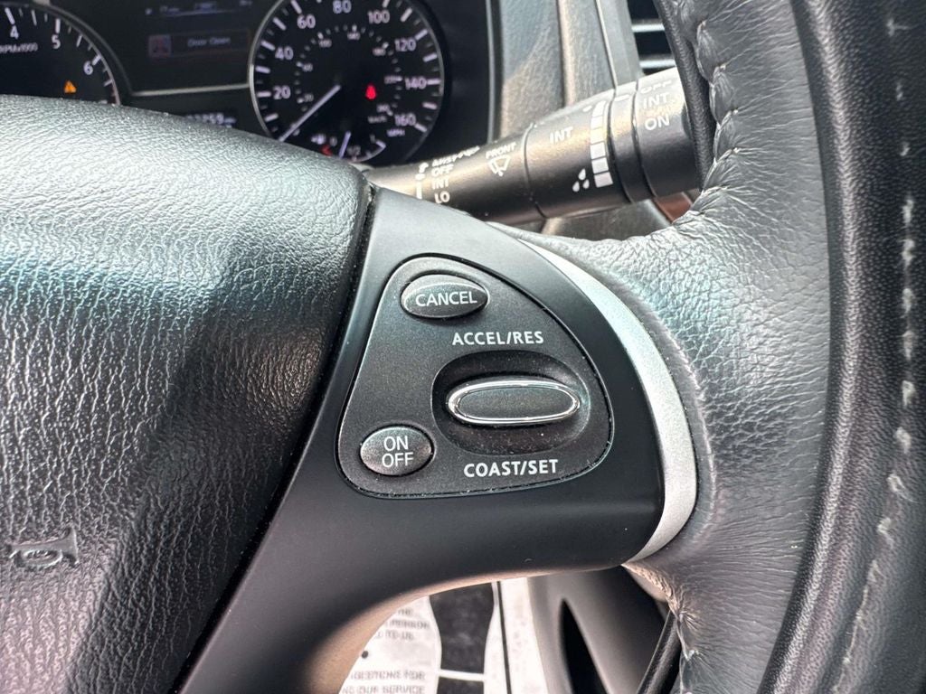 2014 Nissan Pathfinder SL
