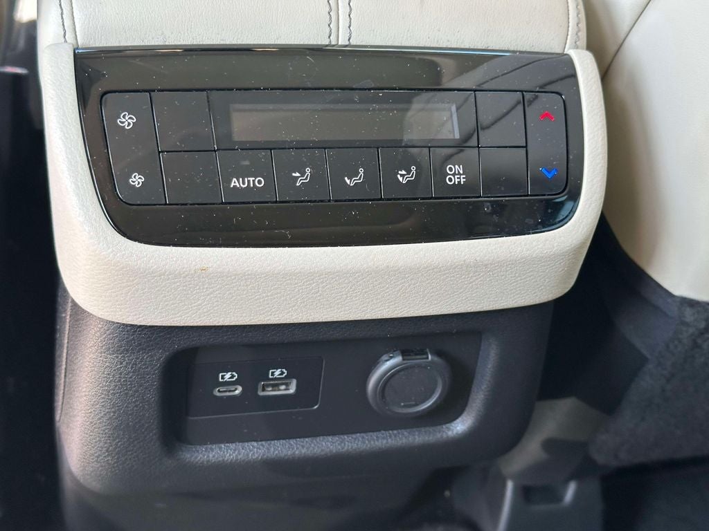 2024 INFINITI QX60 LUXE