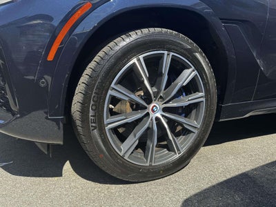 2023 BMW X6 M50i