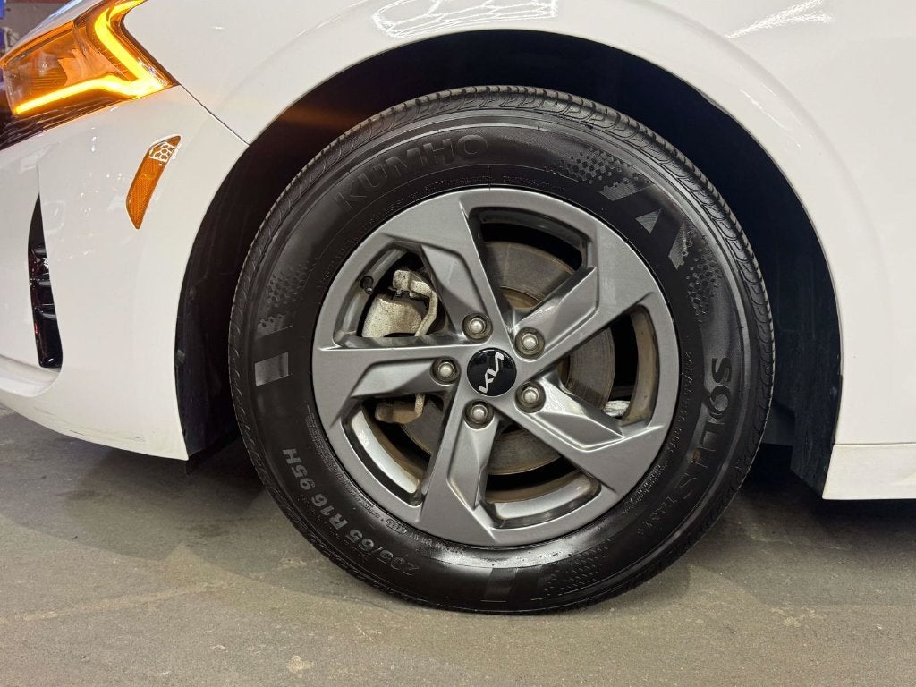 2024 Kia K5 LXS