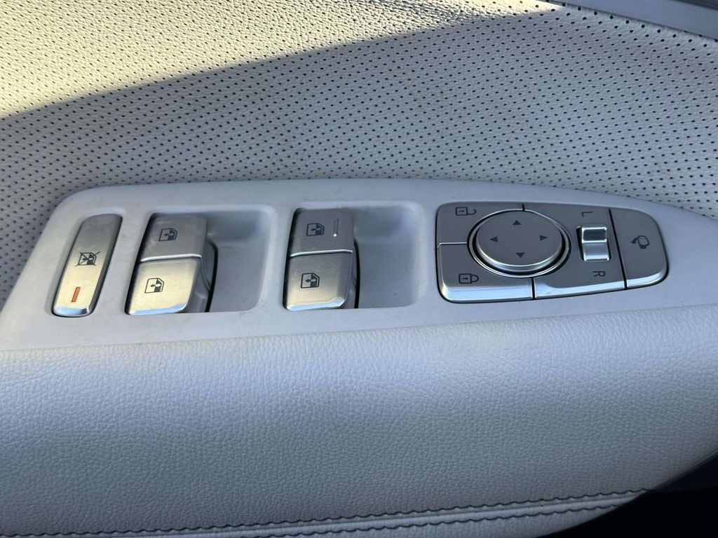 2025 Genesis G70 3.3T Sport Advanced