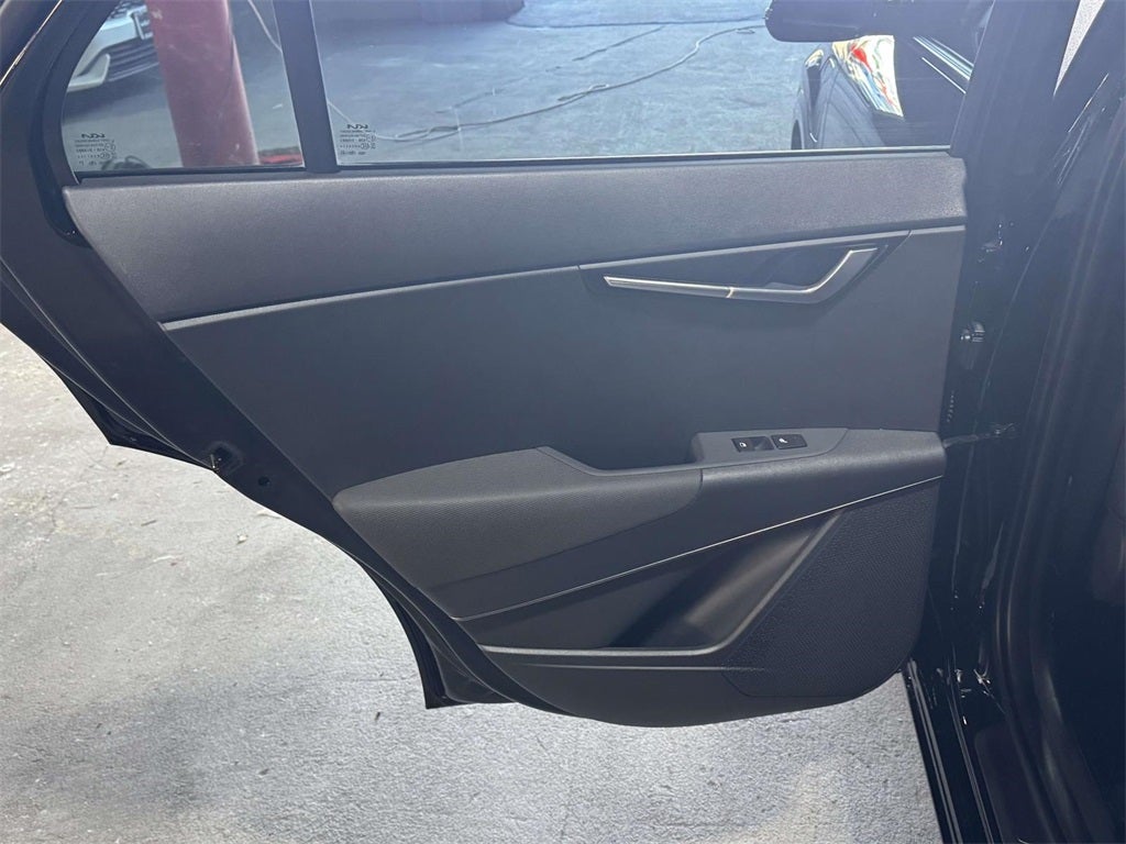 2025 Kia Niro Plug-In Hybrid SX