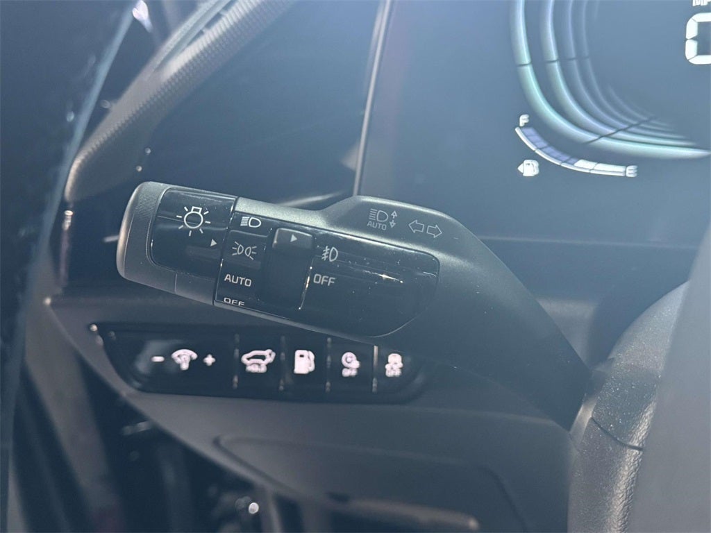 2025 Kia Niro Plug-In Hybrid SX