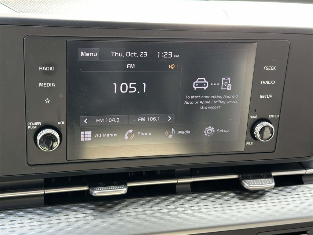 2023 Kia Carnival LX