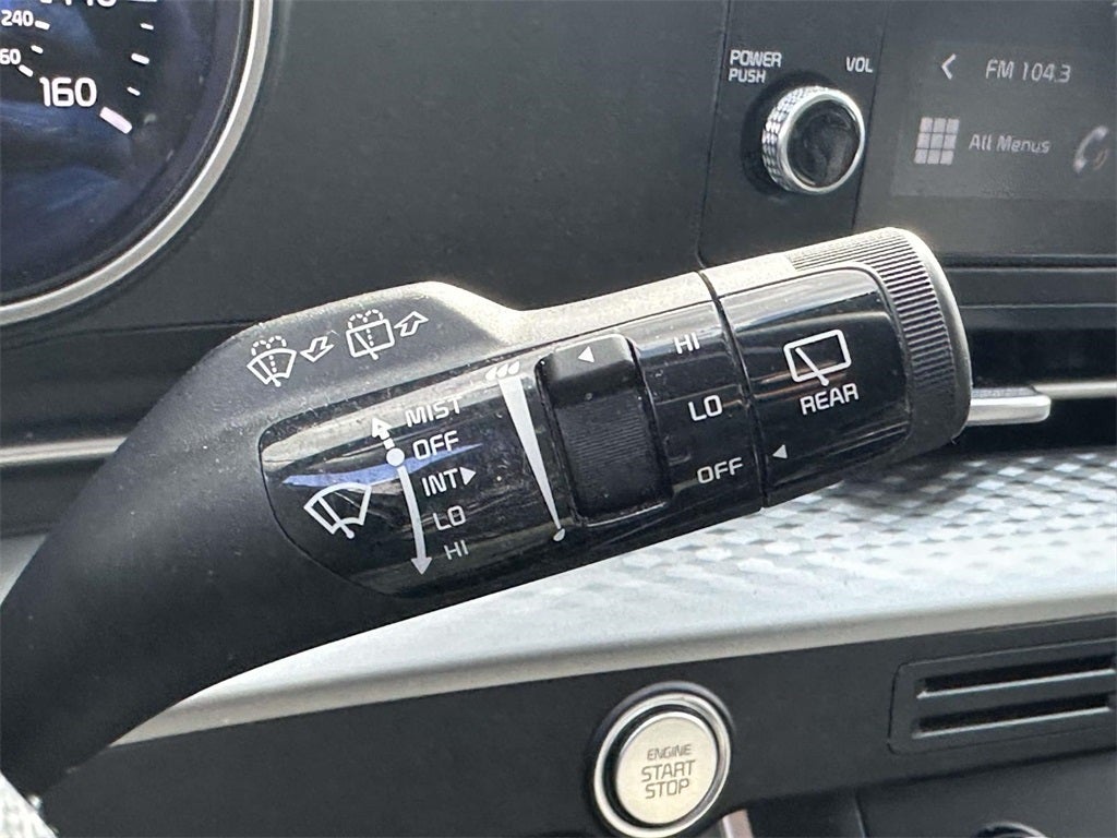 2023 Kia Carnival LX