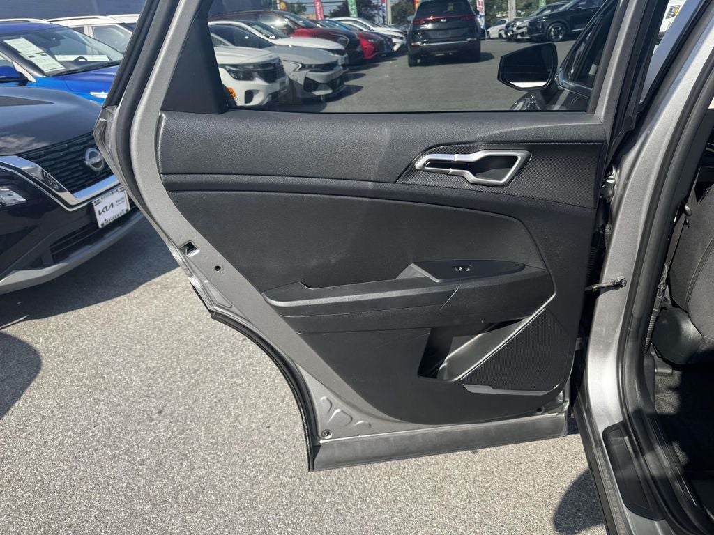 2023 Kia Sportage Hybrid LX