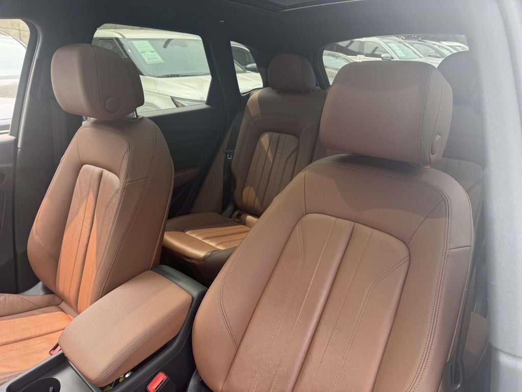 2023 Audi Q5 40 Premium quattro