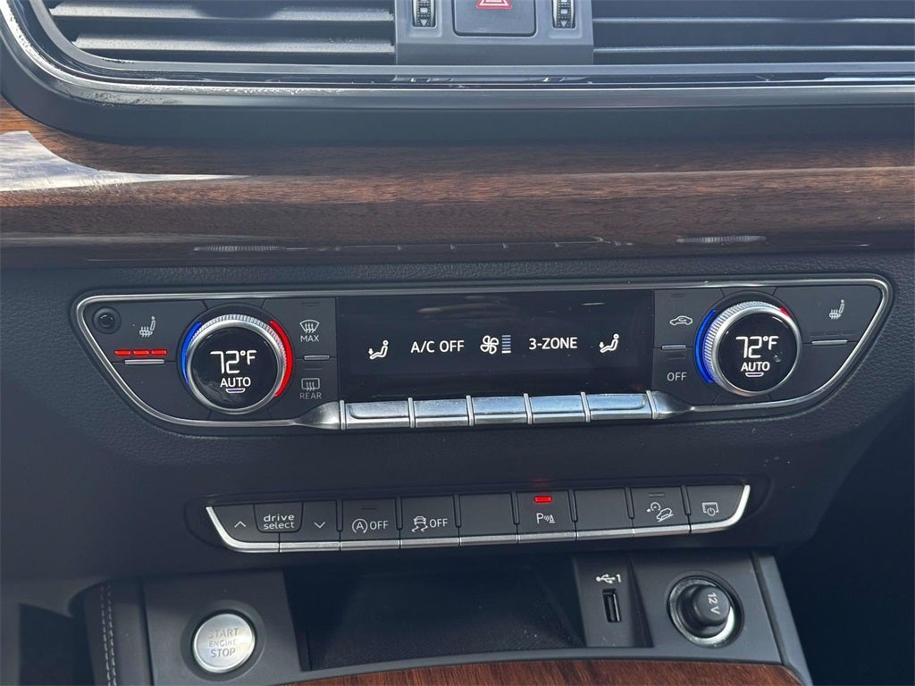 2023 Audi Q5 45 S line Premium quattro