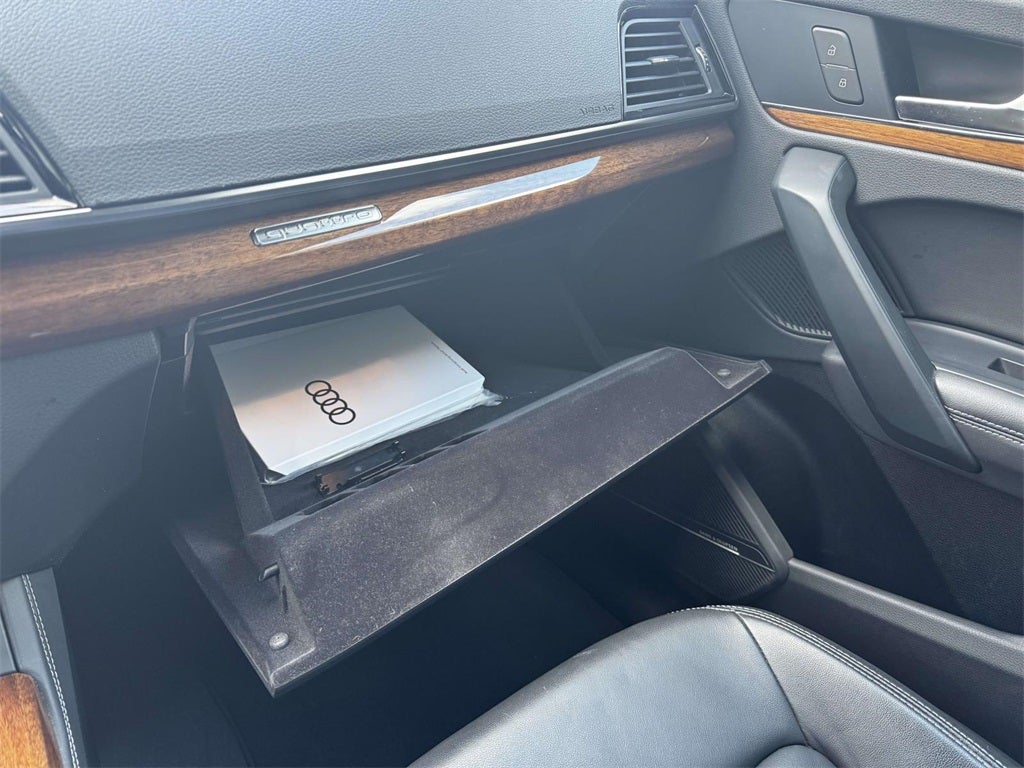 2023 Audi Q5 45 S line Premium quattro