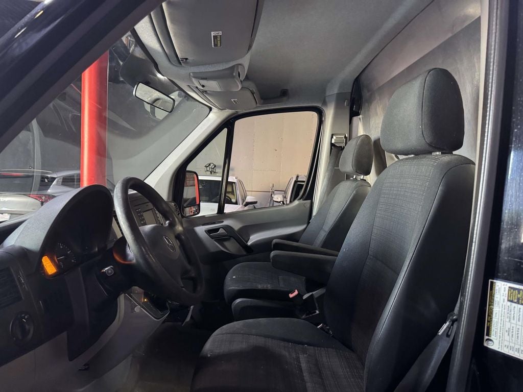 2014 Mercedes-Benz Sprinter 2500 Cargo 144 WB