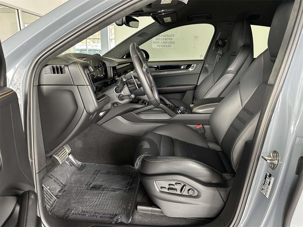 2025 Porsche Cayenne Coupe Turbo GT