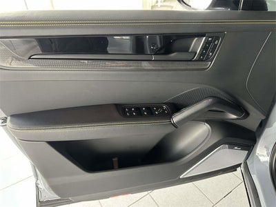 2025 Porsche Cayenne Coupe Turbo GT