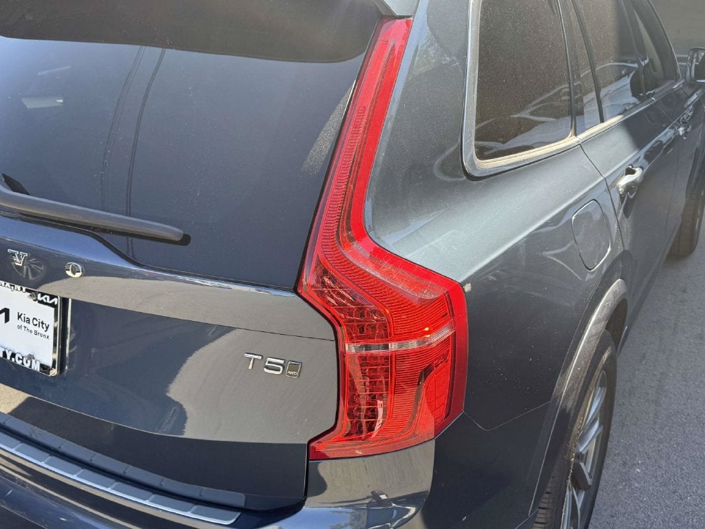 2019 Volvo XC90 T5 Momentum